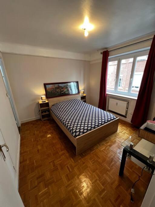 Appartement Avec Balcon En Centre Ville ブールジュ エクステリア 写真